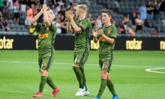 1xBit体育课程-热那亚主场输球，陷入保级泥潭的简单介绍