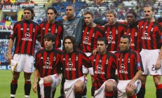 1xBit体育链接-AC米兰主场大胜，稳固联赛头名位置的简单介绍