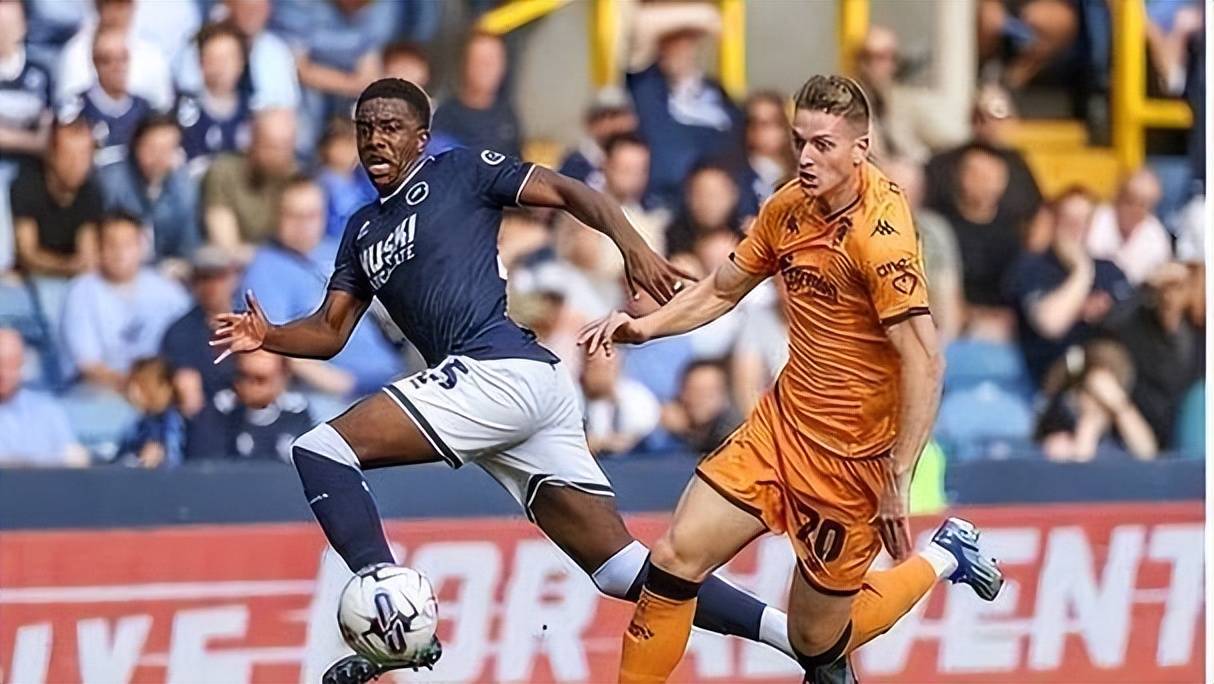 牛津联主场告负，牛津联球员不畏艰难困苦