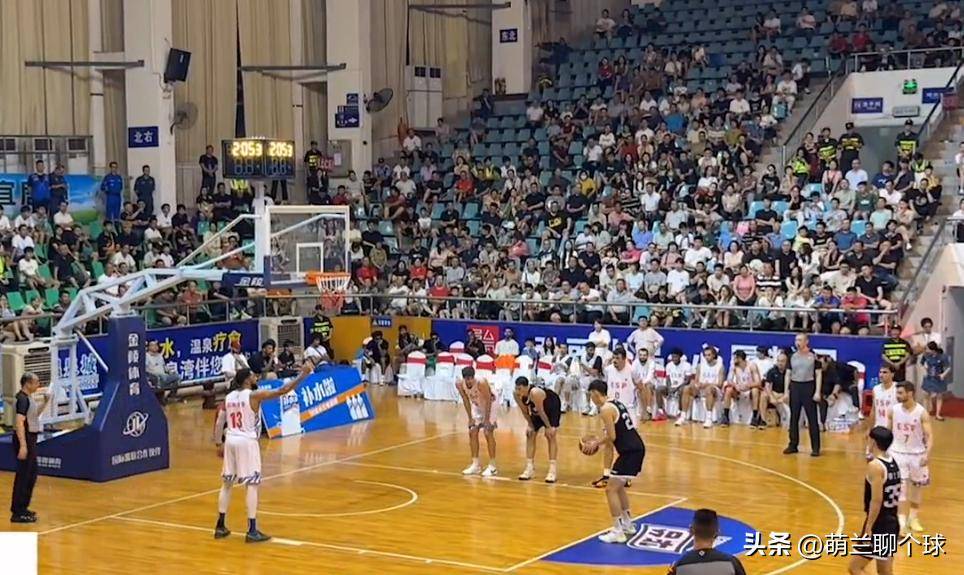 未赢先赢，球队在CBA赛场上揽获先机，占据领先的简单介绍