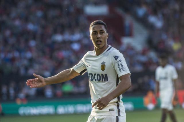 摩纳哥客场胜卡昂，保持不败纪录