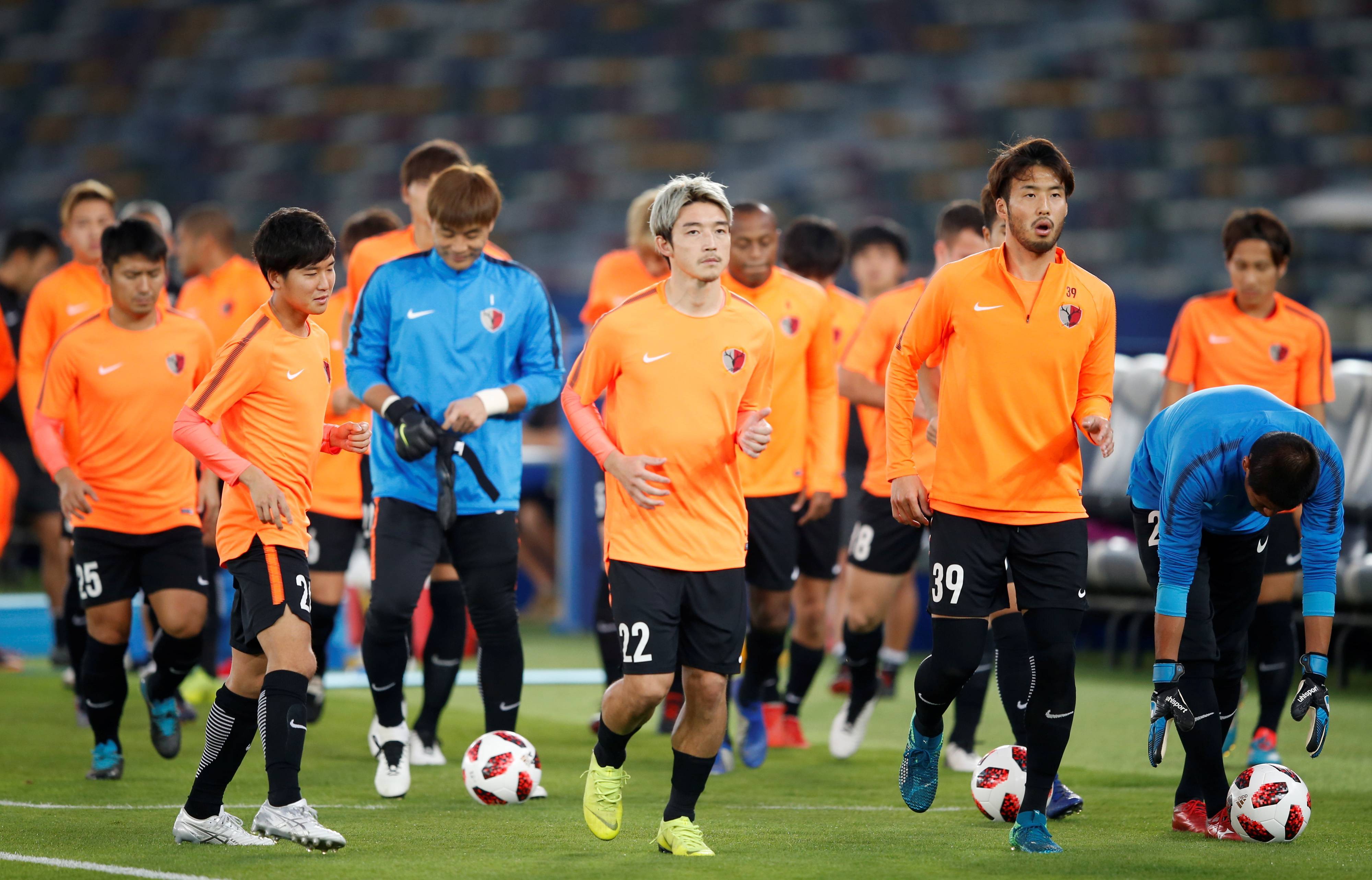 关于战术变化频繁，场上球员体现出色临场发挥的信息