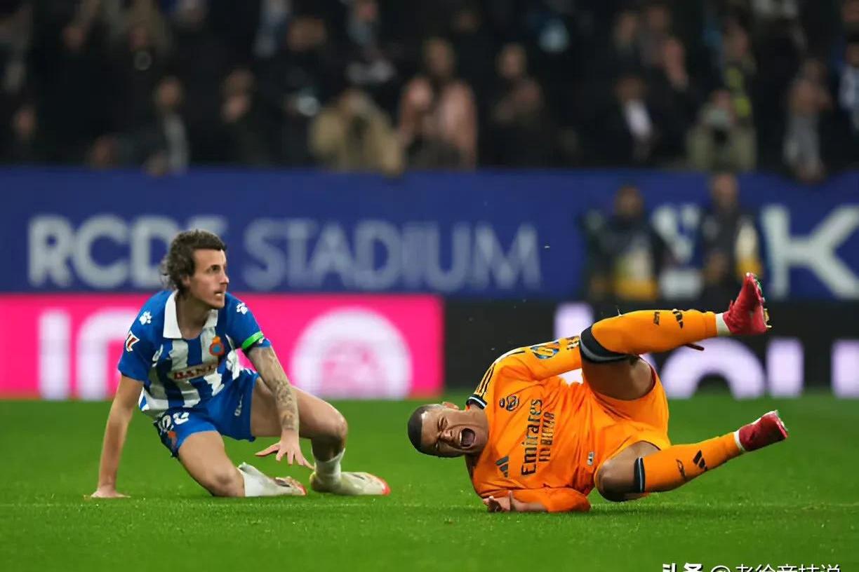 西班牙豪门俱乐部大战现场火爆