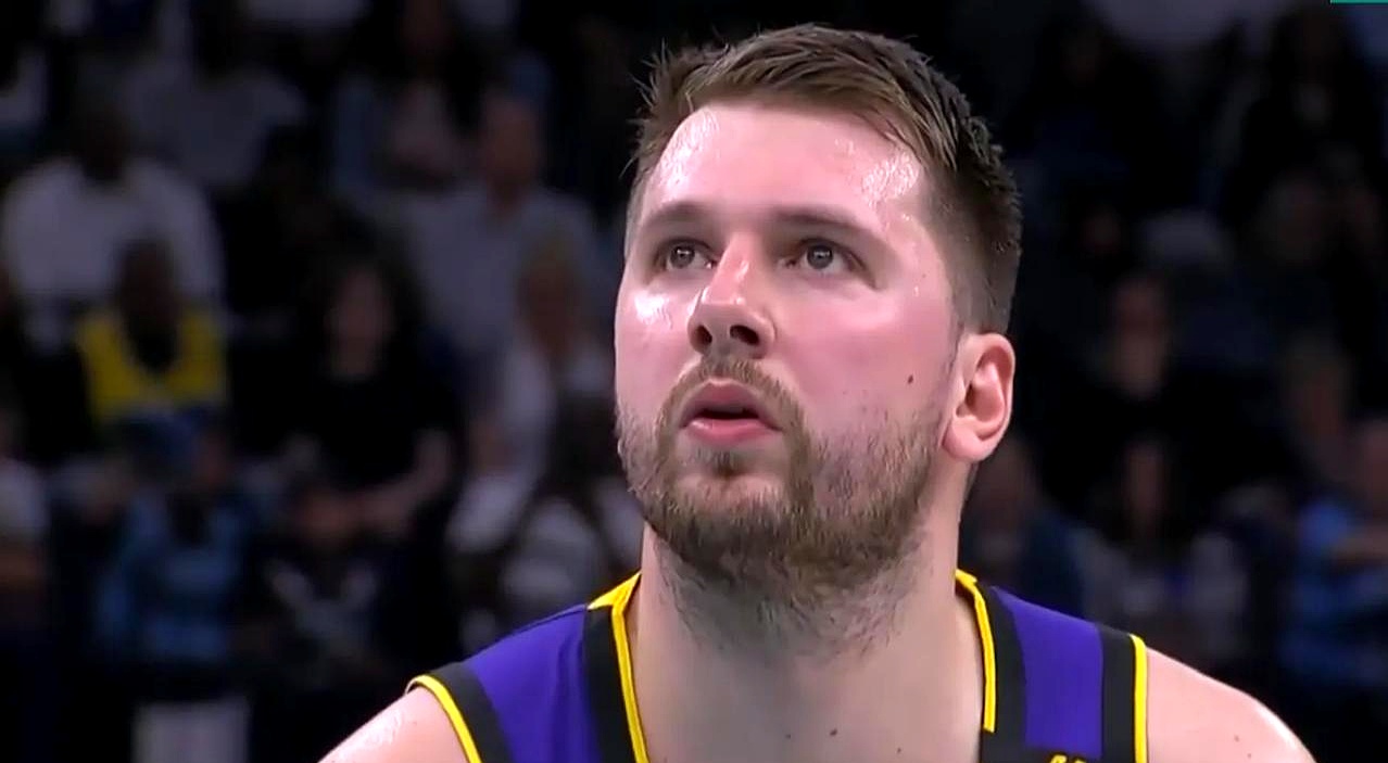 灰熊老板宣布引进顶级球星,誓言要重返总决赛 灰熊老板宣布引进顶级球星,誓言要重返总决赛