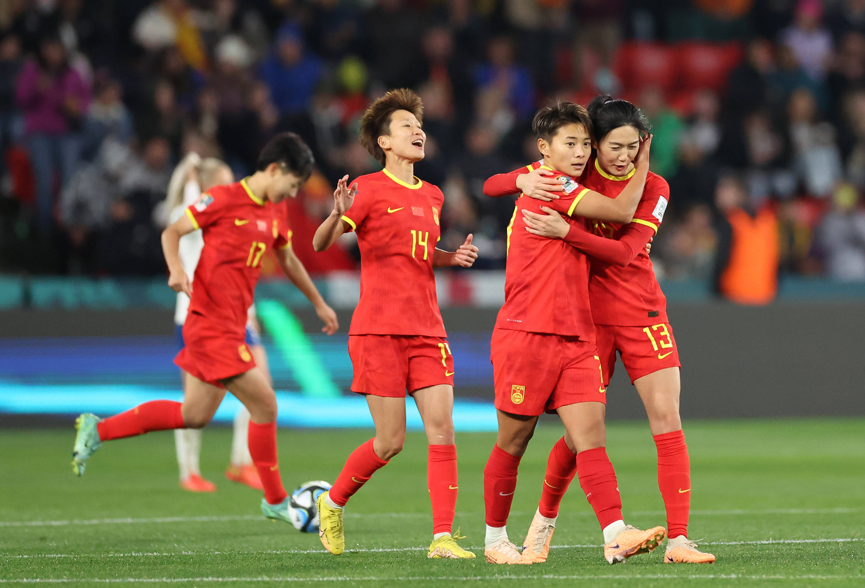 女足比赛中，中国队员朱某表现出色的简单介绍