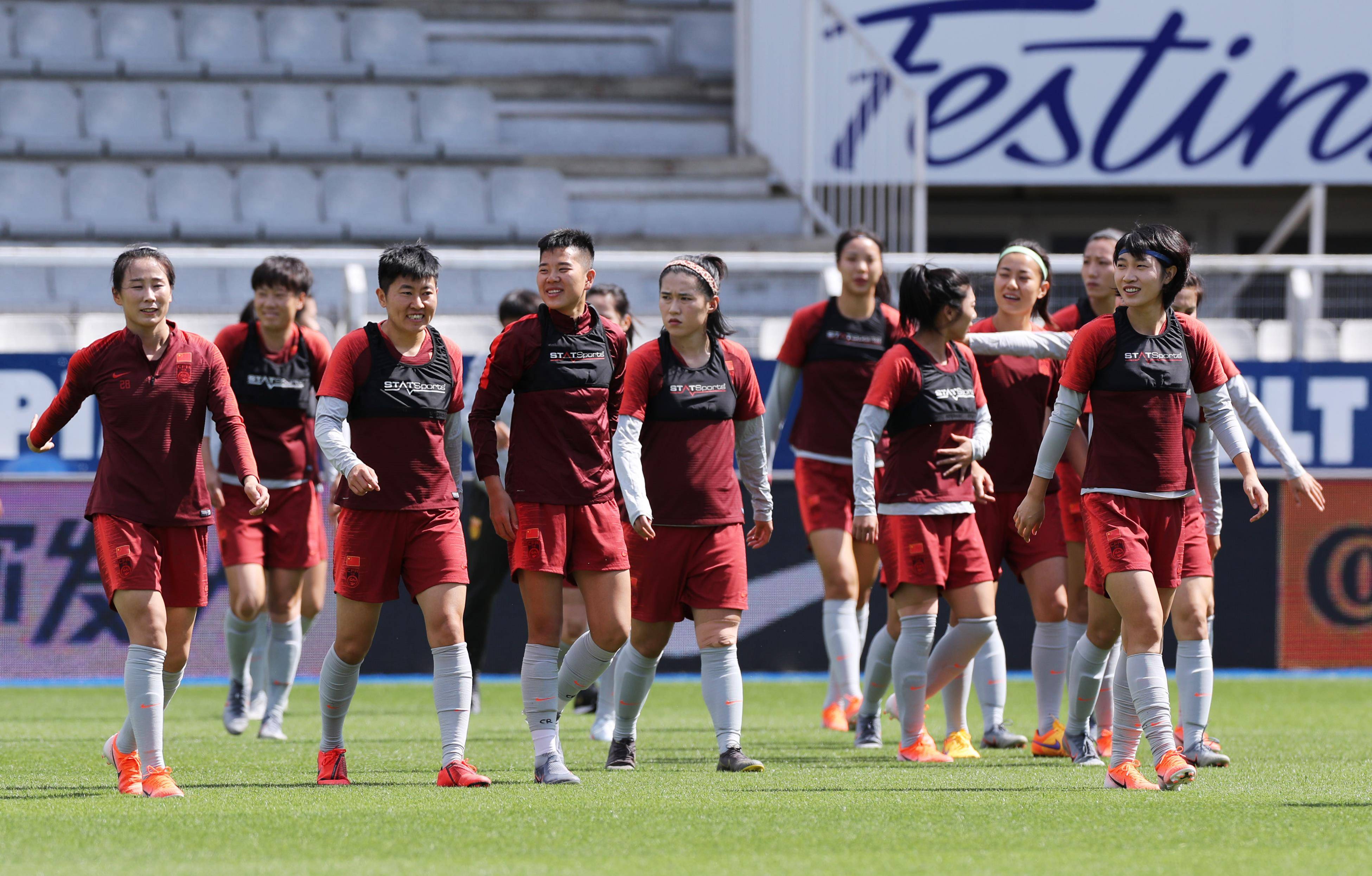 女足比赛中，中国队员朱某表现出色的简单介绍